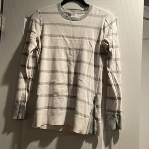 Side zipper detail sweater